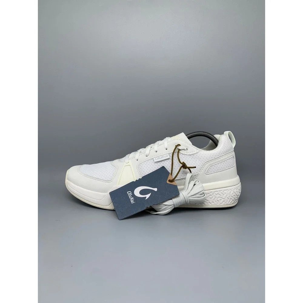 OluKai anau white